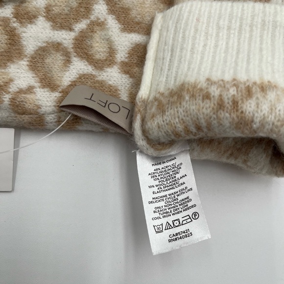 NWT loft fingerless gloves one size - Picture 4 of 5